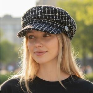 Time & TRU Women's Plaid Black White Sparkle Cabbie Hat Newsboy Cap Elastic Fit